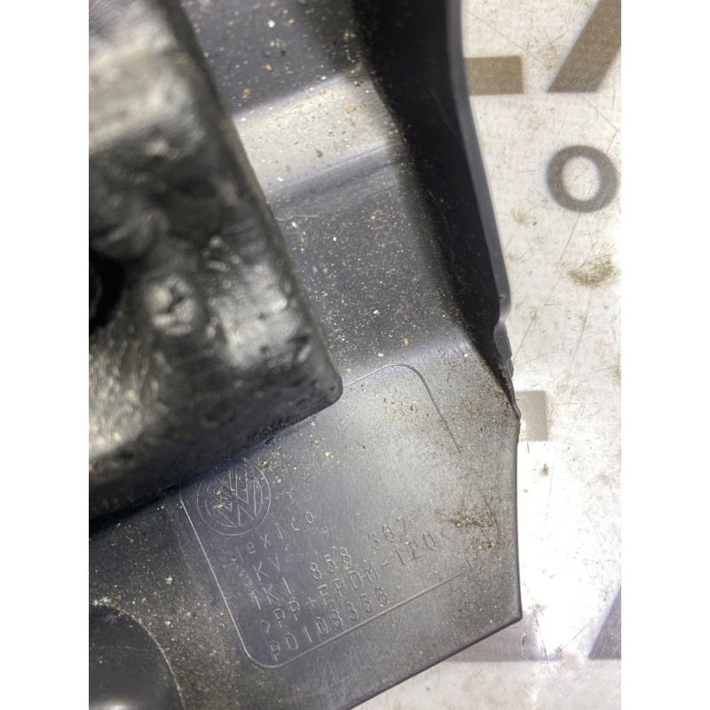 Накладка торпеды (салон) Volkswagen Golf 1K 2.5 1k1858367