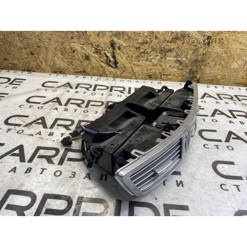 Центральный дефлектор салона (салон) Mercedes-Benz S-class W221 a2218300954s