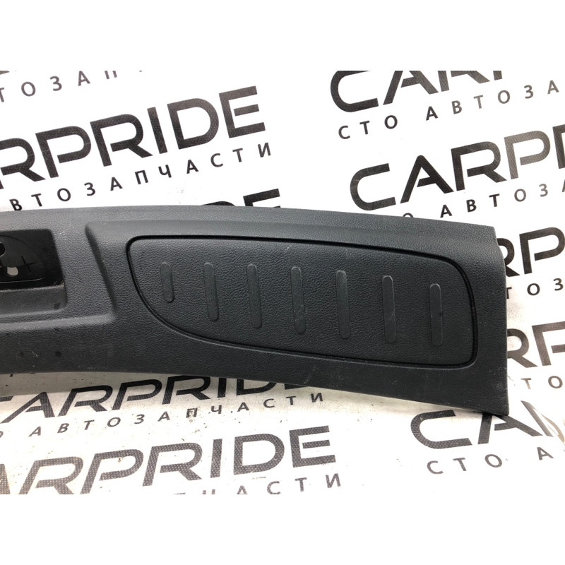 Накладка замка крышки багажника (салон) Dodge Durango WD 2015 5.7 HEMi 1GW67DX9AC