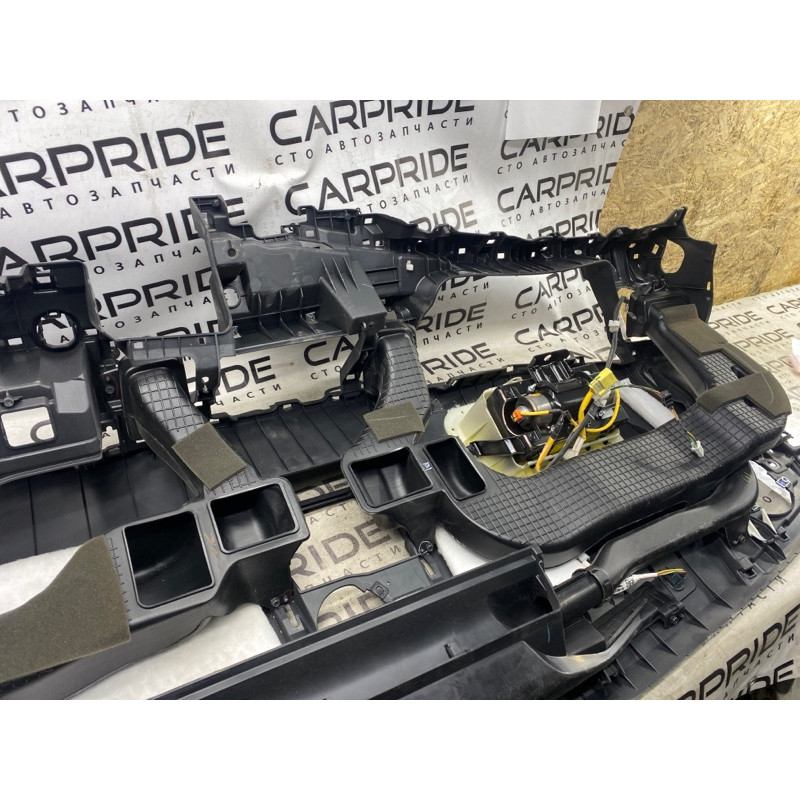 Торпедо (салон) Toyota Sienna XL30 5530108032C0