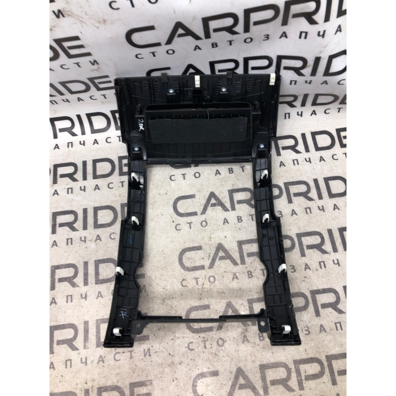 Рамка магнитофона (салон) KIA Sorento UM 2013 2.4 847401U000CA