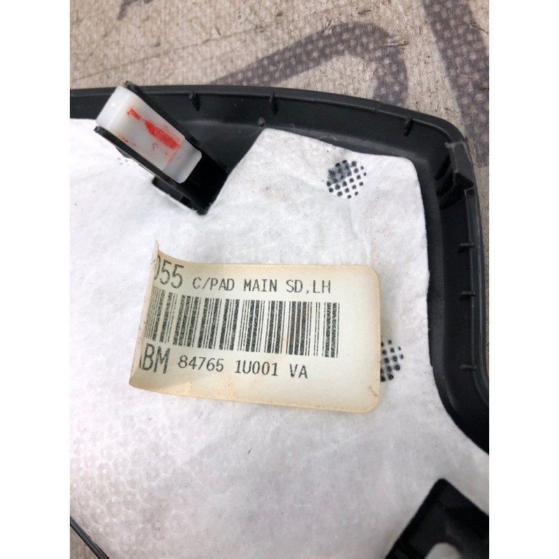 Накладка торпеды боковая (салон) KIA Sorento UM 2013 2.4 847651u001va