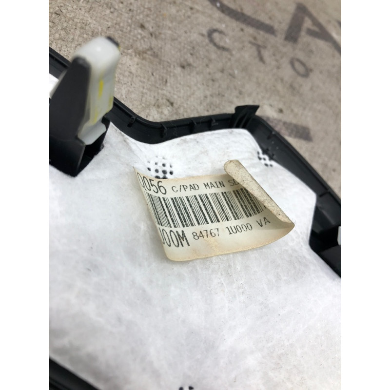 Накладка торпеды боковая (салон) KIA Sorento UM 2013 2.4 847671u000va