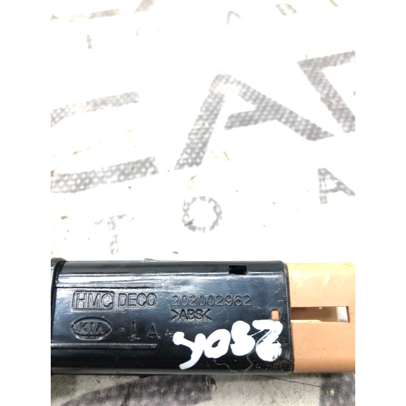 Кнопка ESP (электрика / кнопки) KIA Sorento UM 2013 2.4 932652P000VA