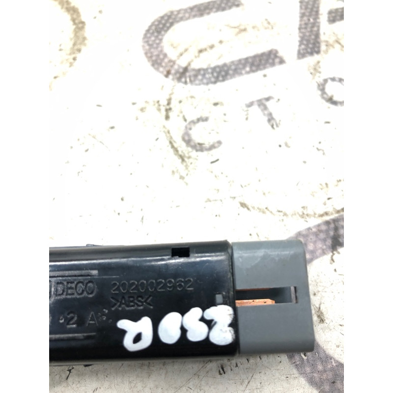 Кнопка помощи при спуске (электрика / кнопки) KIA Sorento UM 2013 2.4 933202P000VA