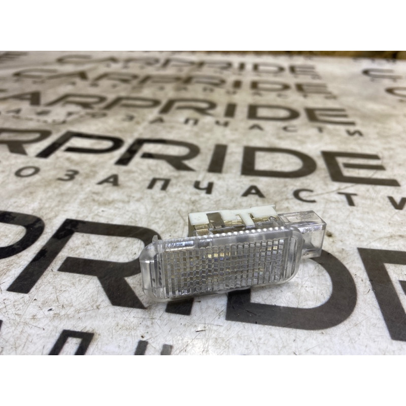 Плафон салона (салон) Audi A4 B8 8d0947415