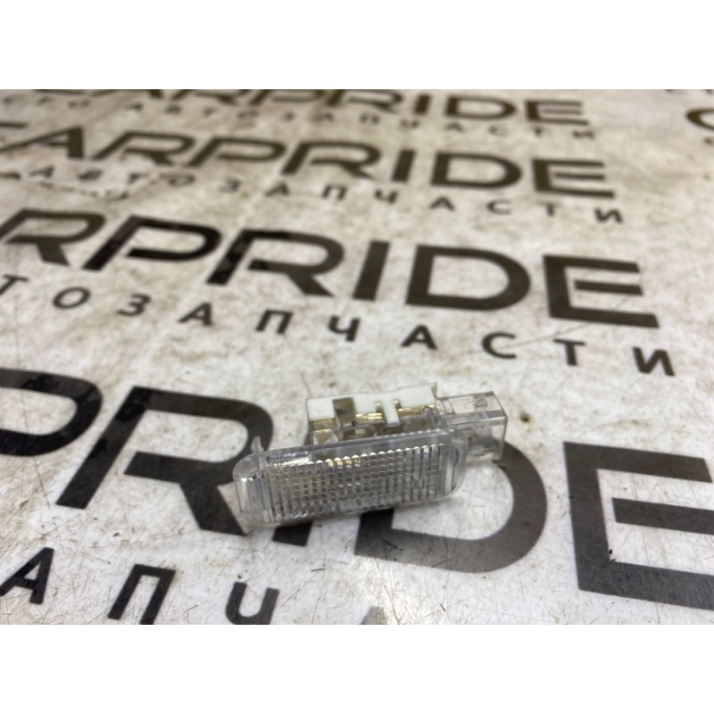 Плафон салона (салон) Audi A4 B8 8d0947415