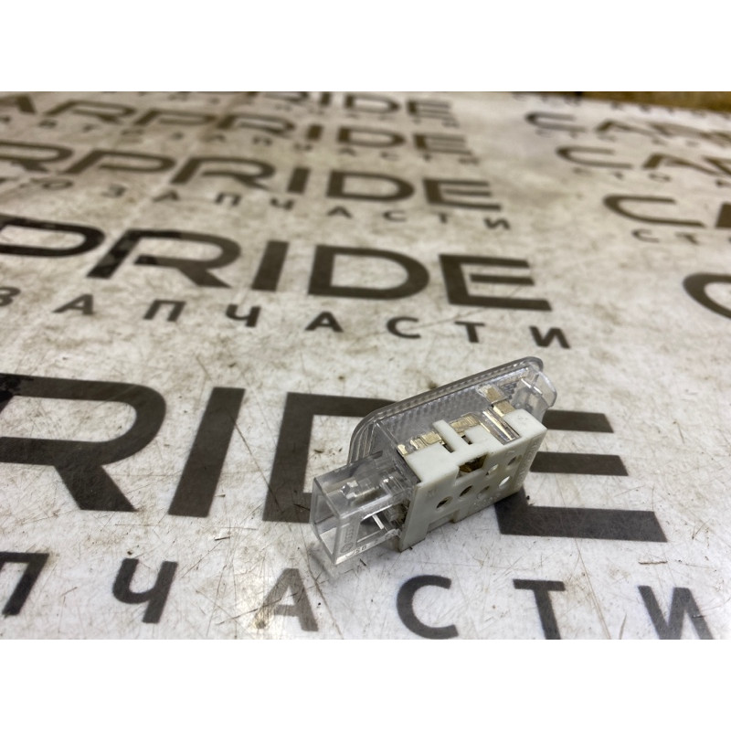 Плафон салона (салон) Audi A4 B8 8d0947415