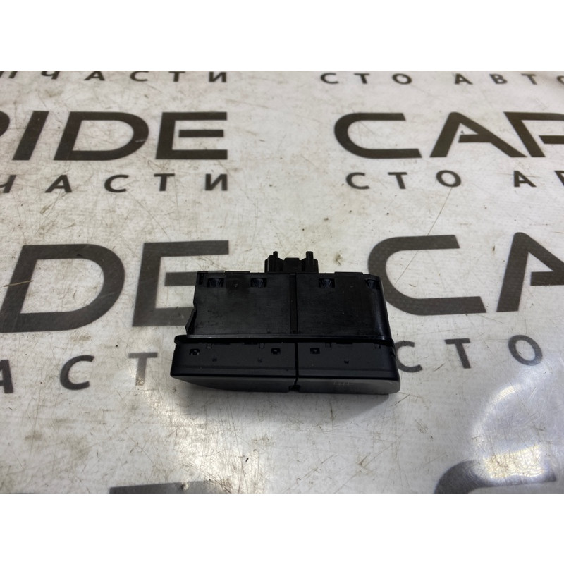 Кнопка подогрева заднего стекла (электрика / кнопки) FORD Focus MK3 2013 2.0 cm5t14b418aa