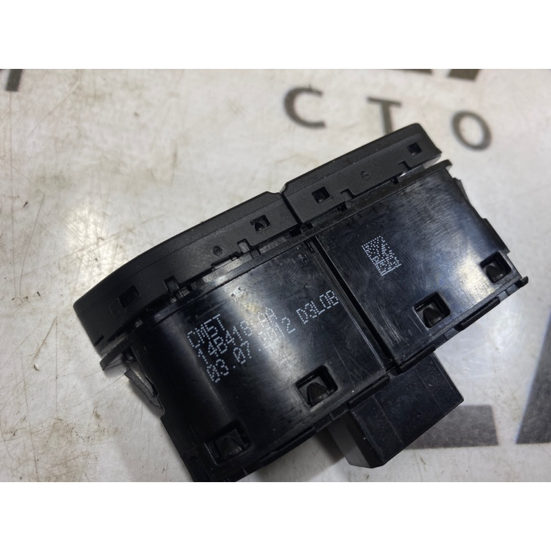 Кнопка подогрева заднего стекла (электрика / кнопки) FORD Focus MK3 2013 2.0 cm5t14b418aa