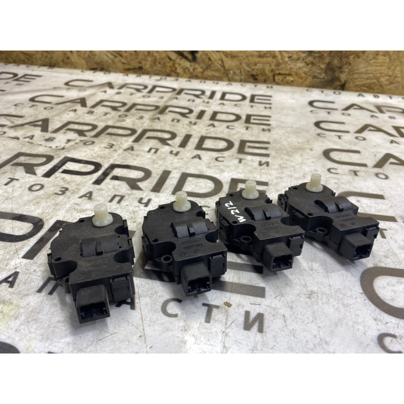 Привод заслонки отопителя (отопление и кондиционирование) Mercedes-Benz E-class W212 412650750