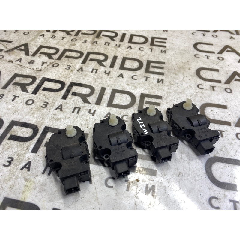 Привод заслонки отопителя (отопление и кондиционирование) Mercedes-Benz E-class W212 412650750