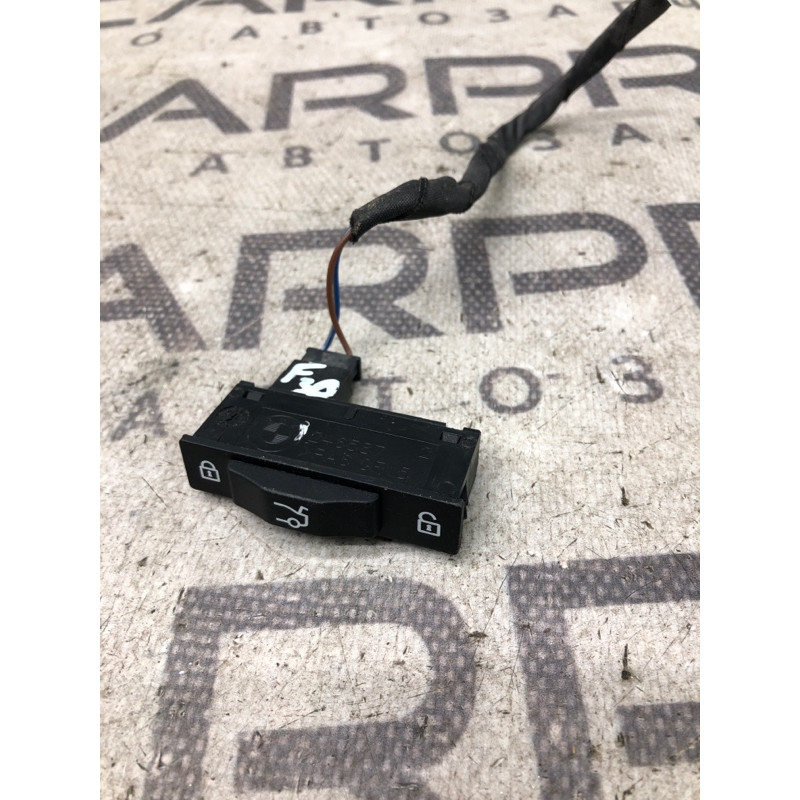 Кнопка відкривання кришки багажника (електрика / кнопки) BMW 3-series F30 2014 N20B20 61319253779