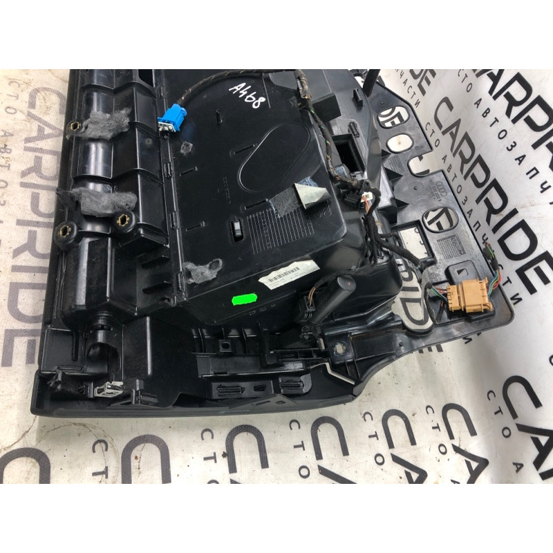 Бардачок (салон) Audi A4 B8 8k1880302b