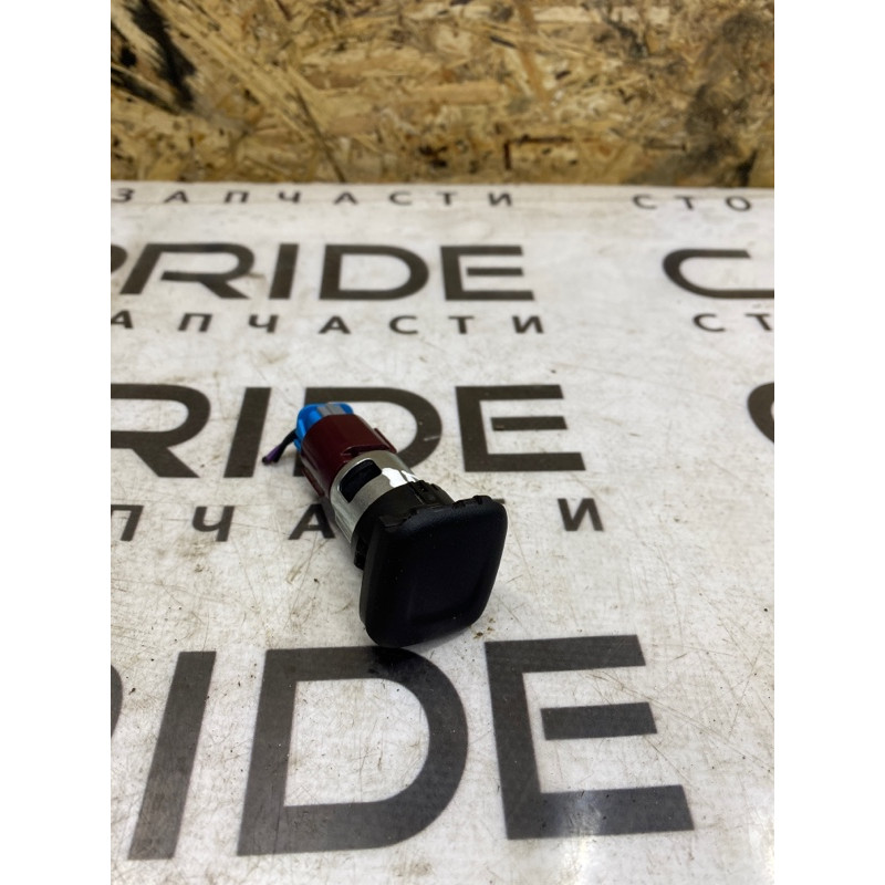 Прикуриватель (электрика) Chevrolet Malibu 9 25774623