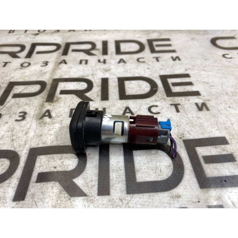 Прикуриватель (электрика) Chevrolet Malibu 9 25774623