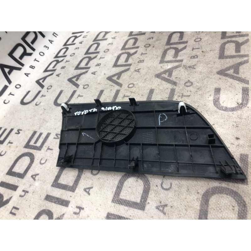 Крышка динамика (салон) Toyota Sienna XL30 5547208010