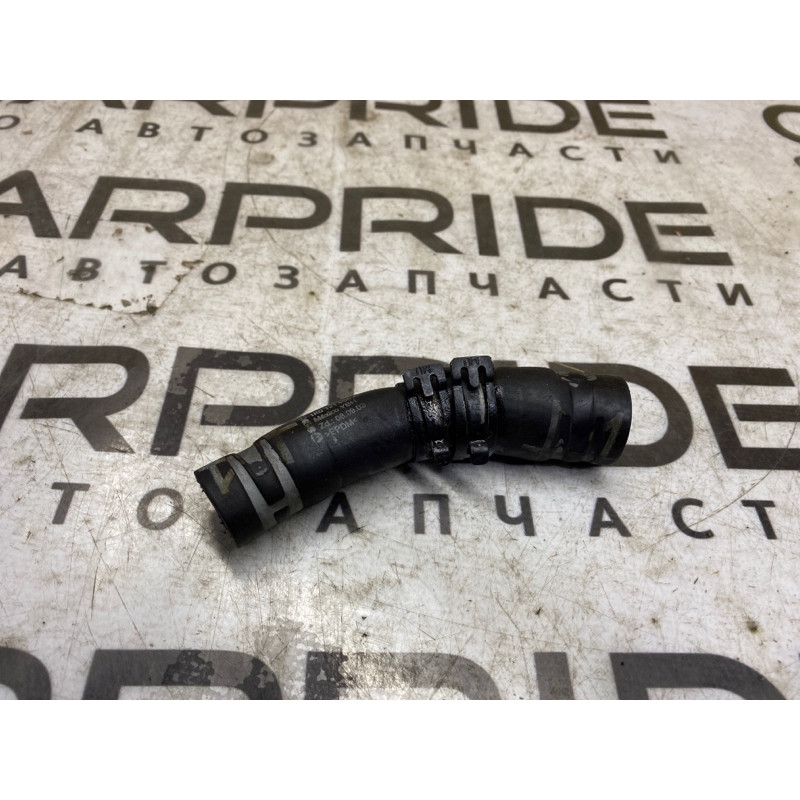 Патрубок (система охлаждения) Volkswagen Golf 1K 2.5 1k0121058ac