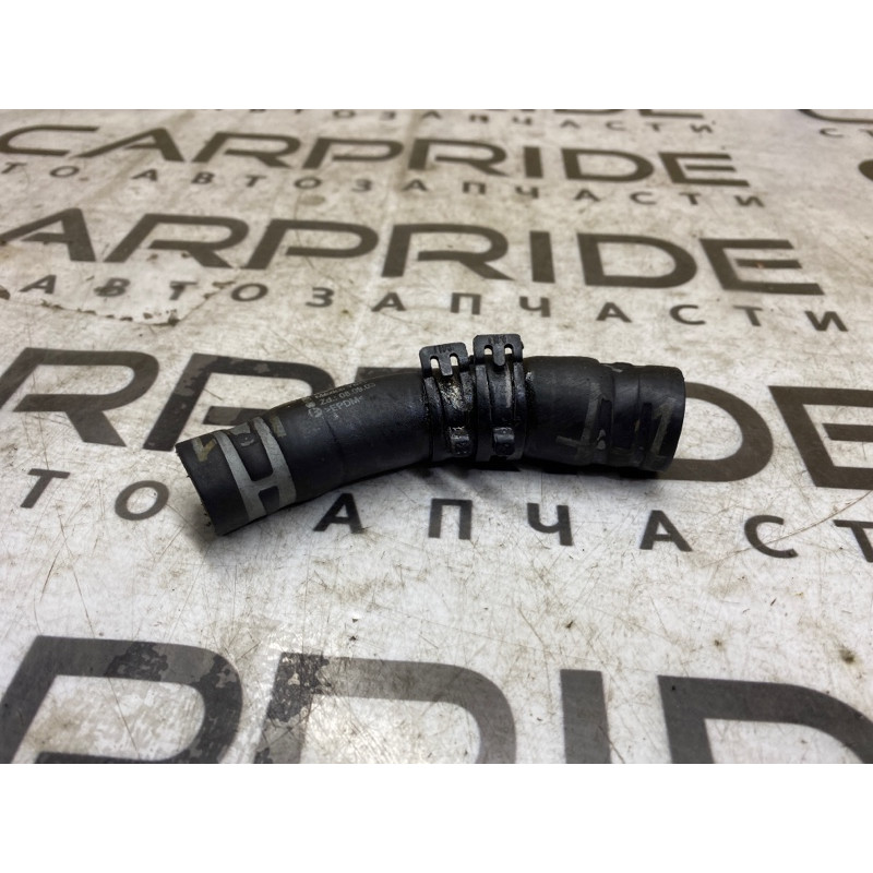 Патрубок (система охлаждения) Volkswagen Golf 1K 2.5 1k0121058ac