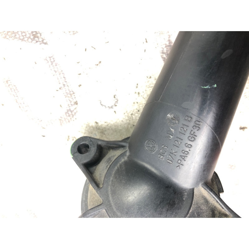 Корпус термостата (система охлаждения) Volkswagen Golf 1K 2.5 07k121121b