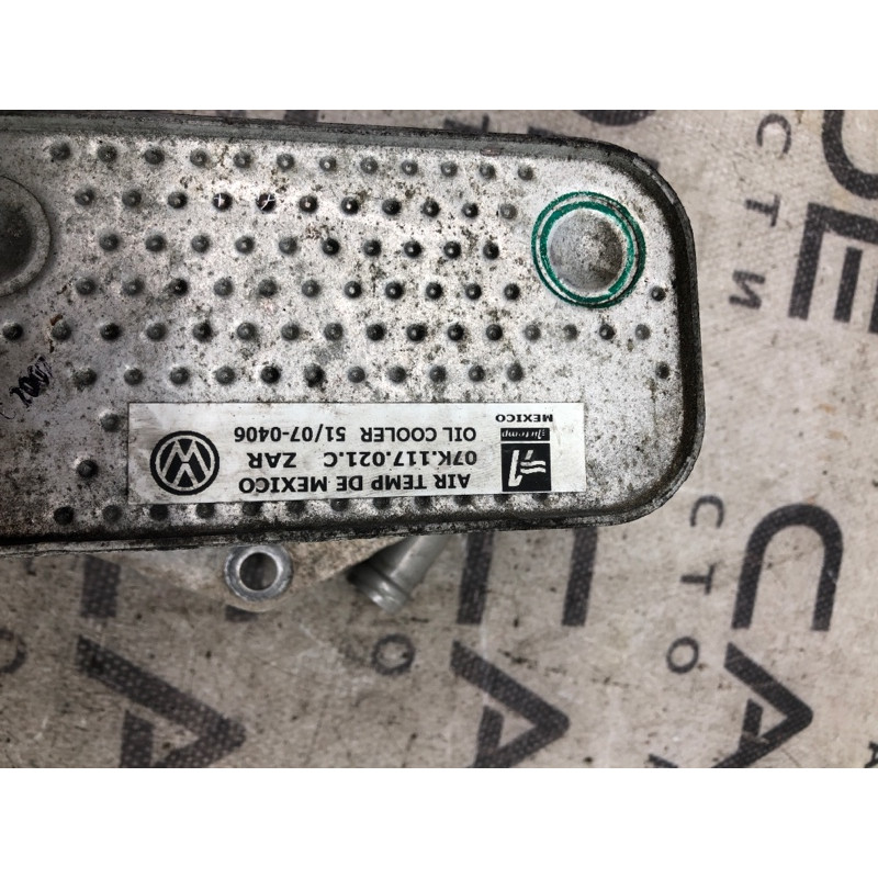 Теплообменник масляного фильтра (двигатель и элементы) Volkswagen Golf 1K 2.5 07k117021c