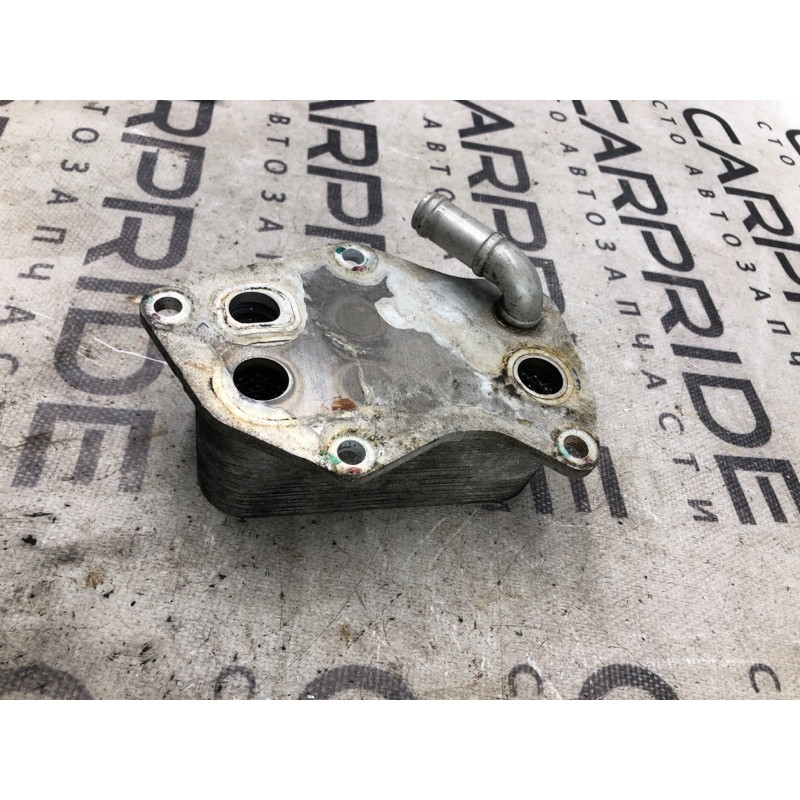 Теплообменник масляного фильтра (двигатель и элементы) Volkswagen Golf 1K 2.5 07k117021c