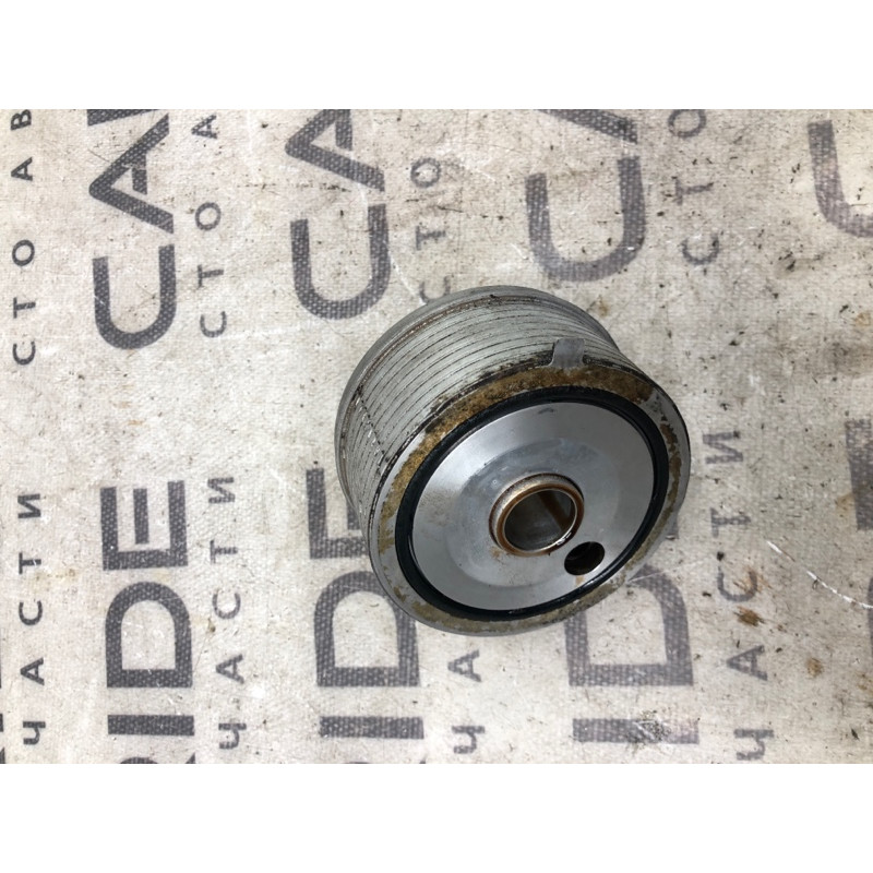 Теплообменник масляного фильтра (двигатель и элементы) Volkswagen Golf 1K 2.5 09G409061