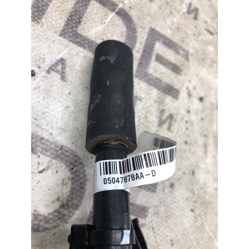 Трубка вентиляции картерных газов (двигатель и элементы) Jeep Compass MP 2018 2.4 05047878aa