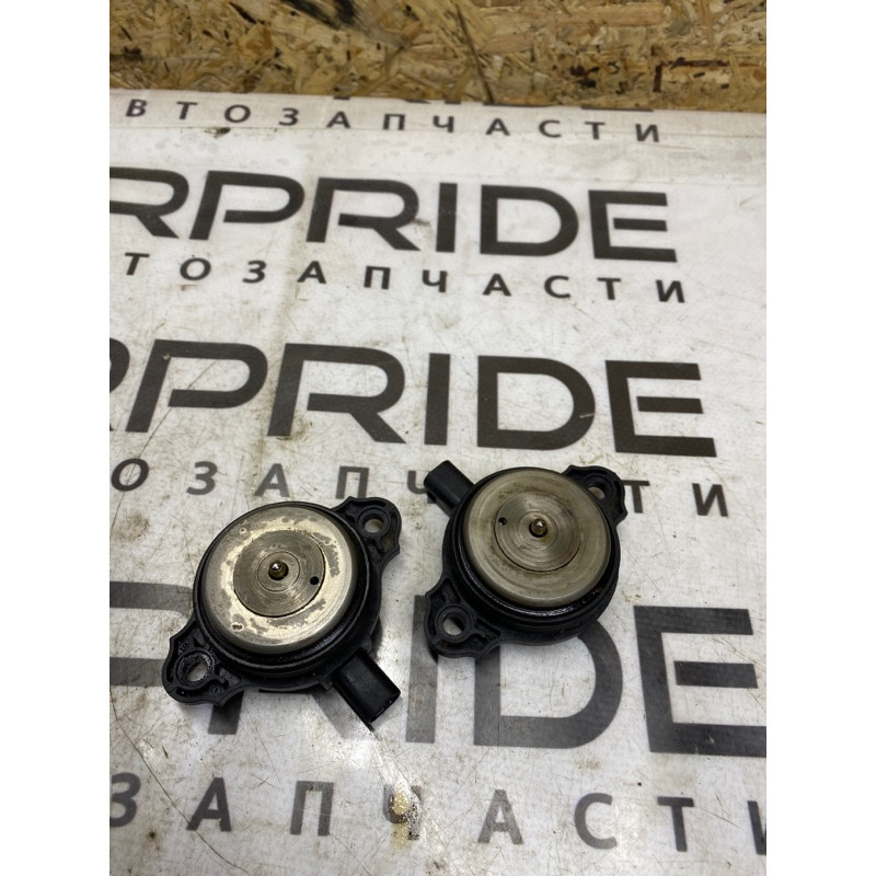 Клапан фазорегулятора (електрика двигуна) BMW 3-series F30 2014 N20B20 11367593719