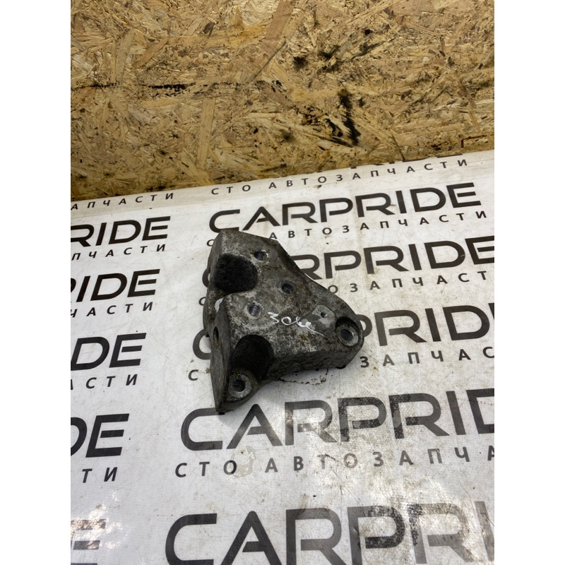 Кронштейн КПП (трансмиссия) Jeep Cherokee Trailhawk 2014 2.4 68141735ac