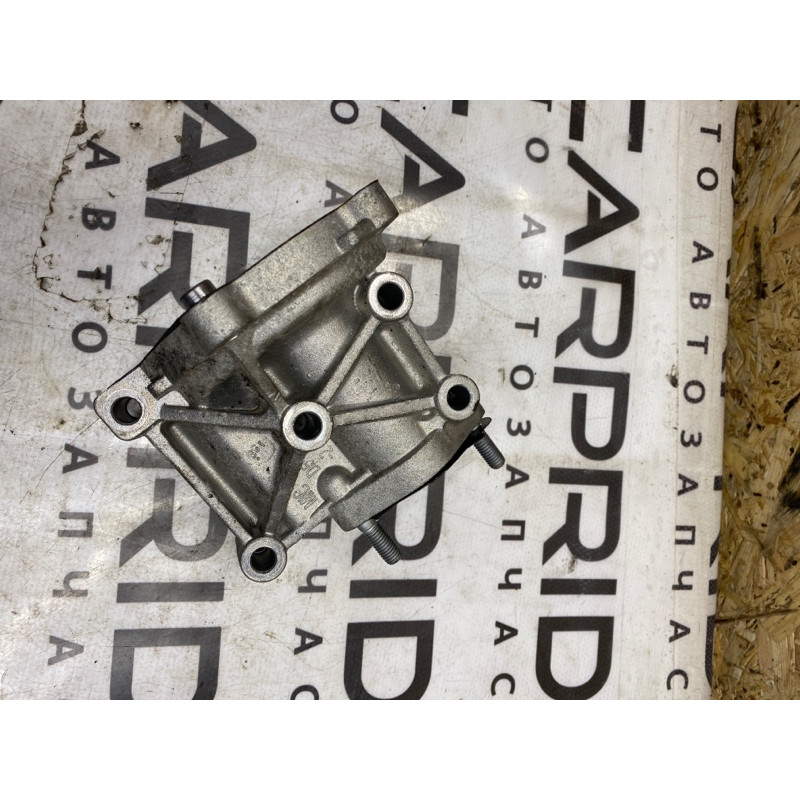 Корпус помпы (система охлаждения) Jeep Cherokee Trailhawk 2014 2.4 5047389aa