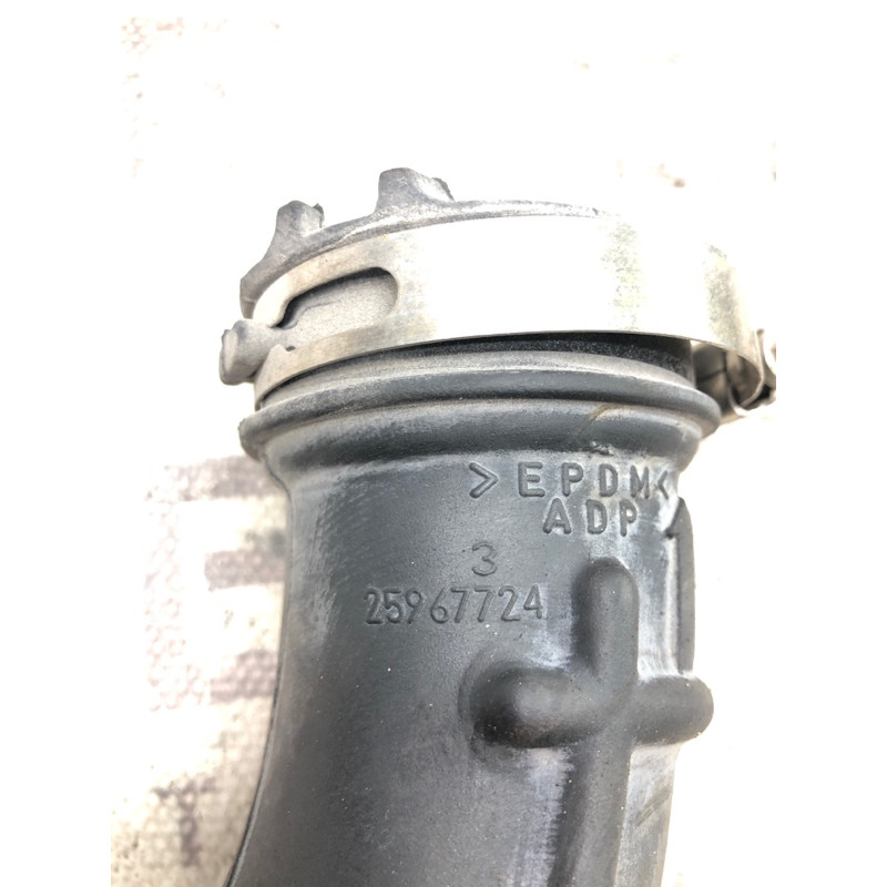 Патрубок воздушного фильтра (впускная система) Chevrolet Volt 1 1.4 25967724