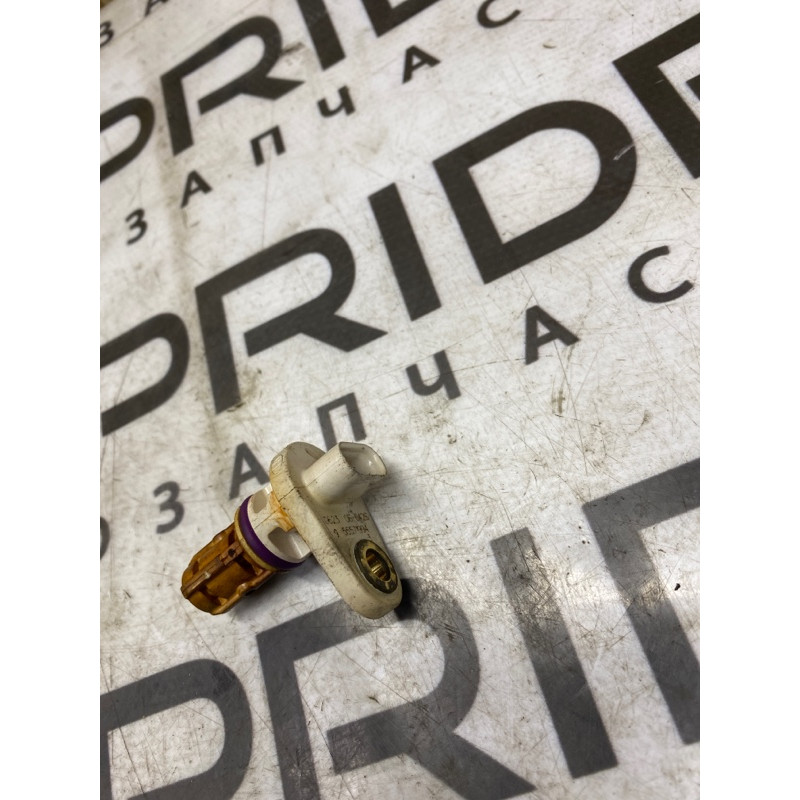 Датчик положения коленвала (электрика двигателя) Chevrolet Volt 1 1.4 55571994