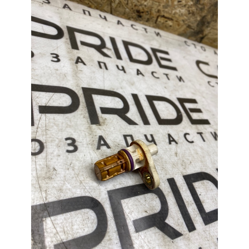 Датчик положения коленвала (электрика двигателя) Chevrolet Volt 1 1.4 55571994