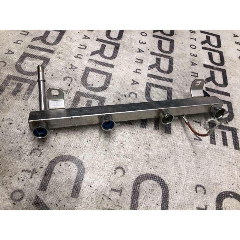 Топливная рампа (топливная система) Chevrolet Volt 1 1.4 55570149