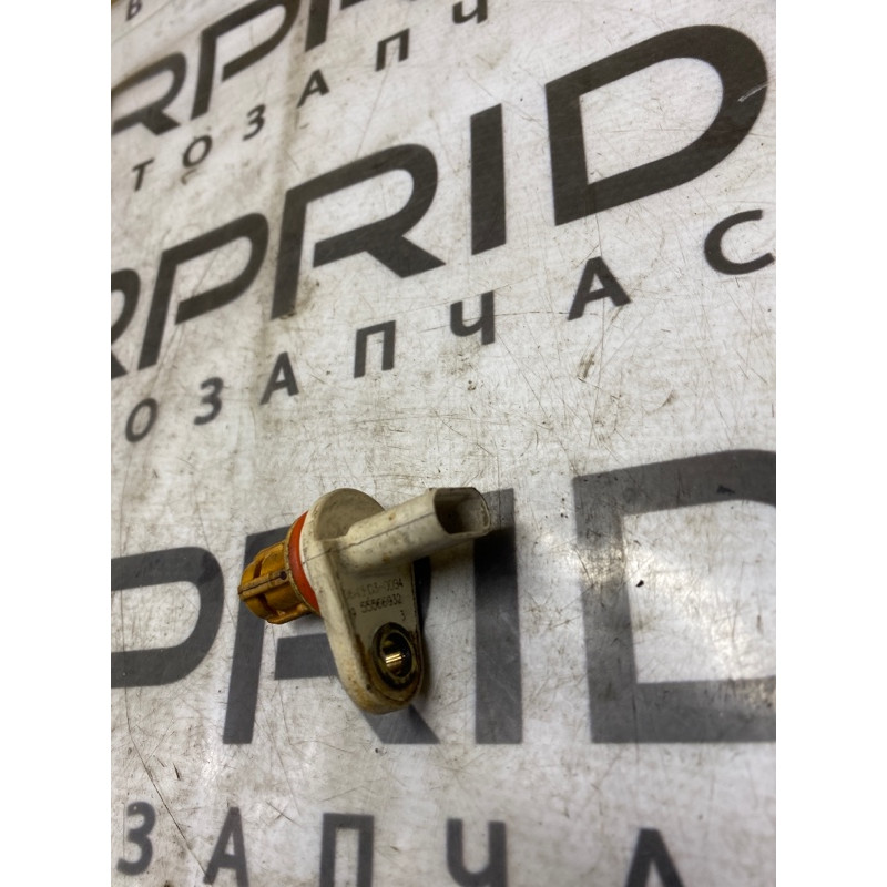 Датчик положения распредвала (электрика двигателя) Chevrolet Volt 1 1.4 55566932