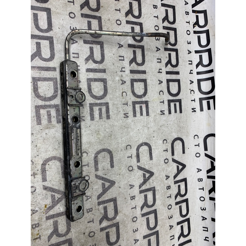 Топливная рампа (топливная система) Toyota Prius NHW20 1.5