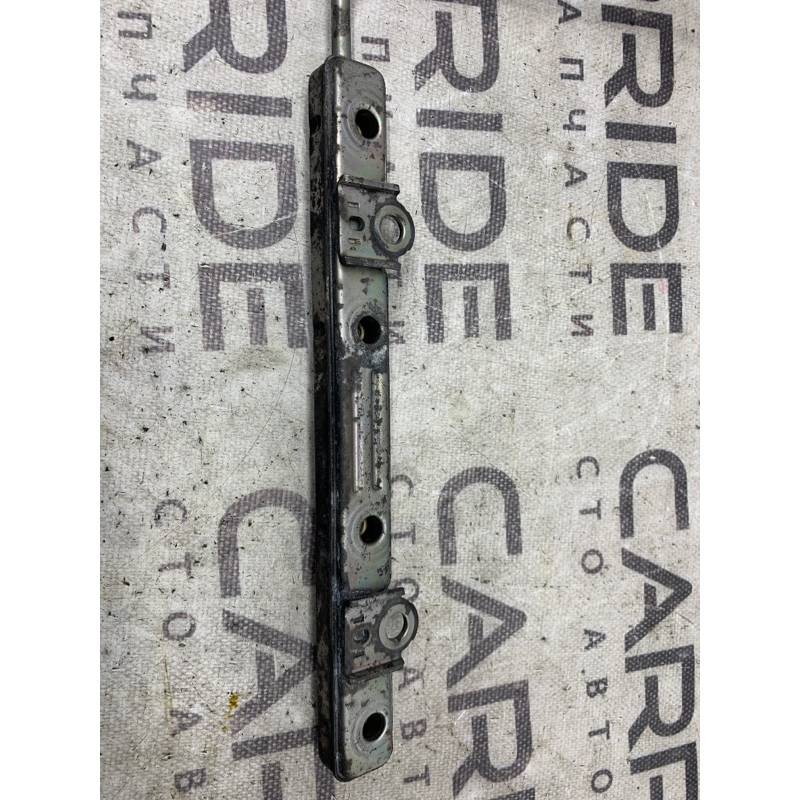 Топливная рампа (топливная система) Toyota Prius NHW20 1.5