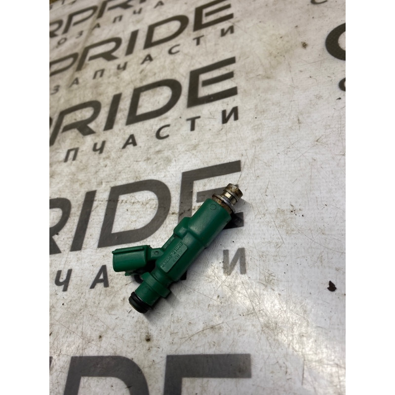 Форсунка топливная (топливная система) Toyota Prius NHW20 1.5 2325021020