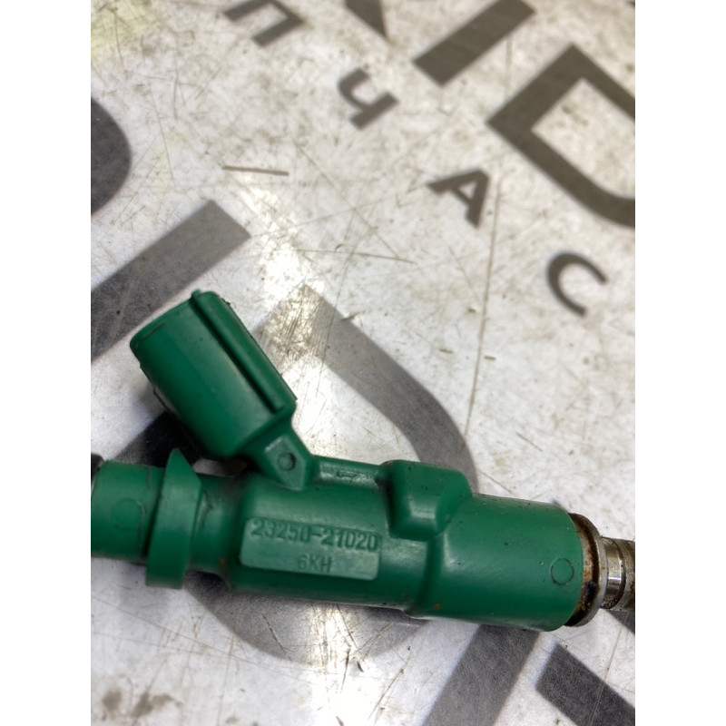 Форсунка топливная (топливная система) Toyota Prius NHW20 1.5 2325021020