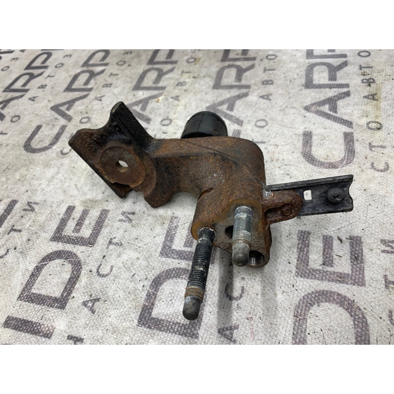 Кронштейн (двигатель и элементы) Toyota Prius NHW20 1.5