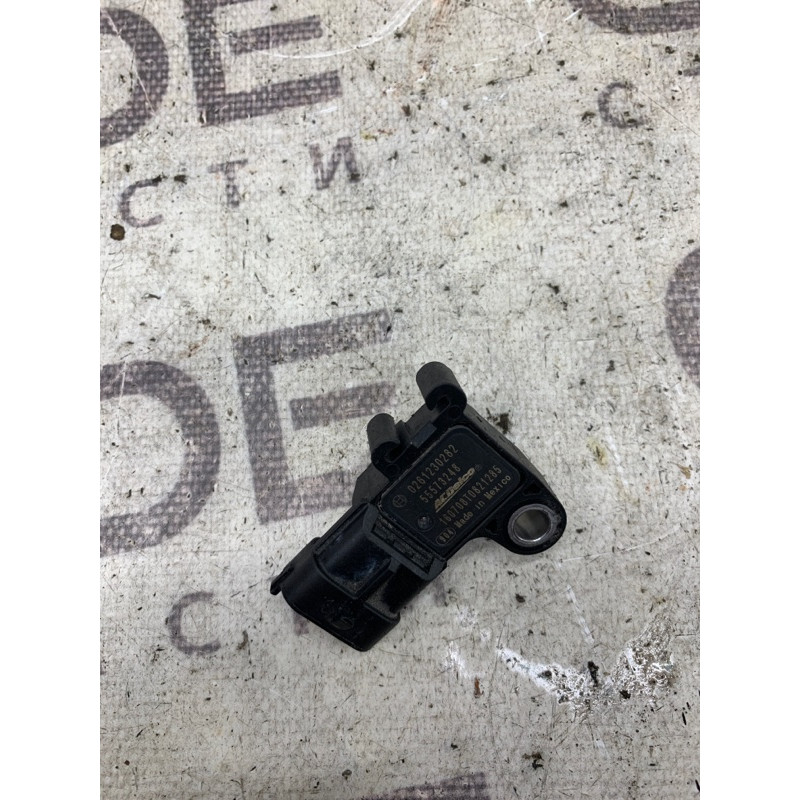 Датчик давления (электрика / датчики) GMC Terrain 1 2.4 55573248