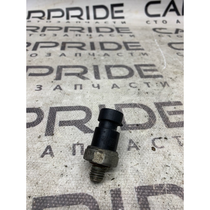 Датчик давления масла (электрика двигателя) GMC Terrain 1 2.4 12635992