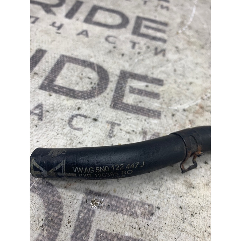 Патрубок (система охлаждения) Volkswagen Tiguan 5N 2.0 5n0122447j