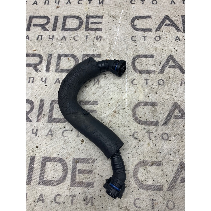 Трубка вентиляции картерных газов (двигатель и элементы) Volkswagen Tiguan 5N 2.0 06J103221A