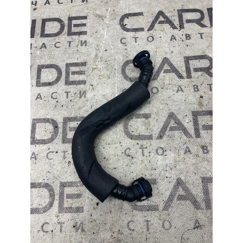 Трубка вентиляции картерных газов (двигатель и элементы) Volkswagen Tiguan 5N 2.0 06J103221A