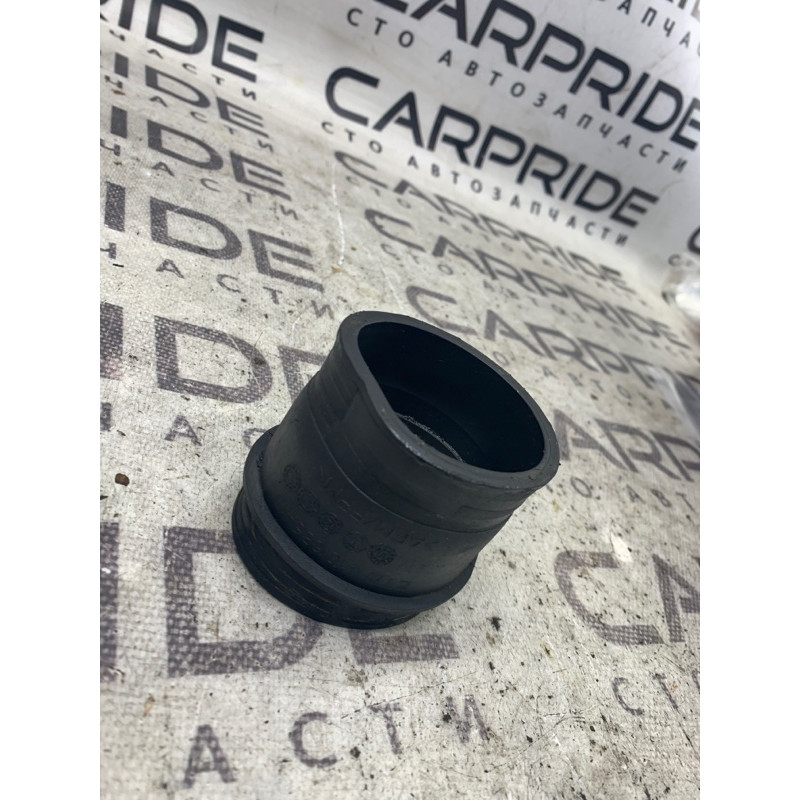 Патрубок (система охлаждения) Volkswagen Tiguan 5N 2.0 1k0129627c