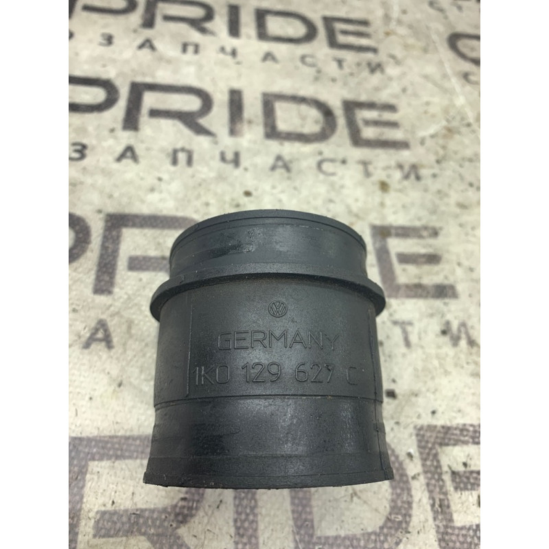 Патрубок (система охлаждения) Volkswagen Tiguan 5N 2.0 1k0129627c