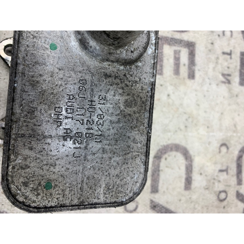 Теплообменник масляного фильтра (двигатель и элементы) Volkswagen Tiguan 5N 2.0 06J117021J