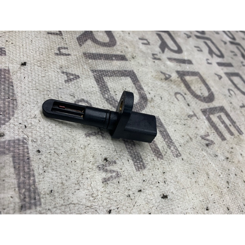 Датчик температуры (электрика / датчики) Volkswagen Tiguan 5N 2.0 06B905379D